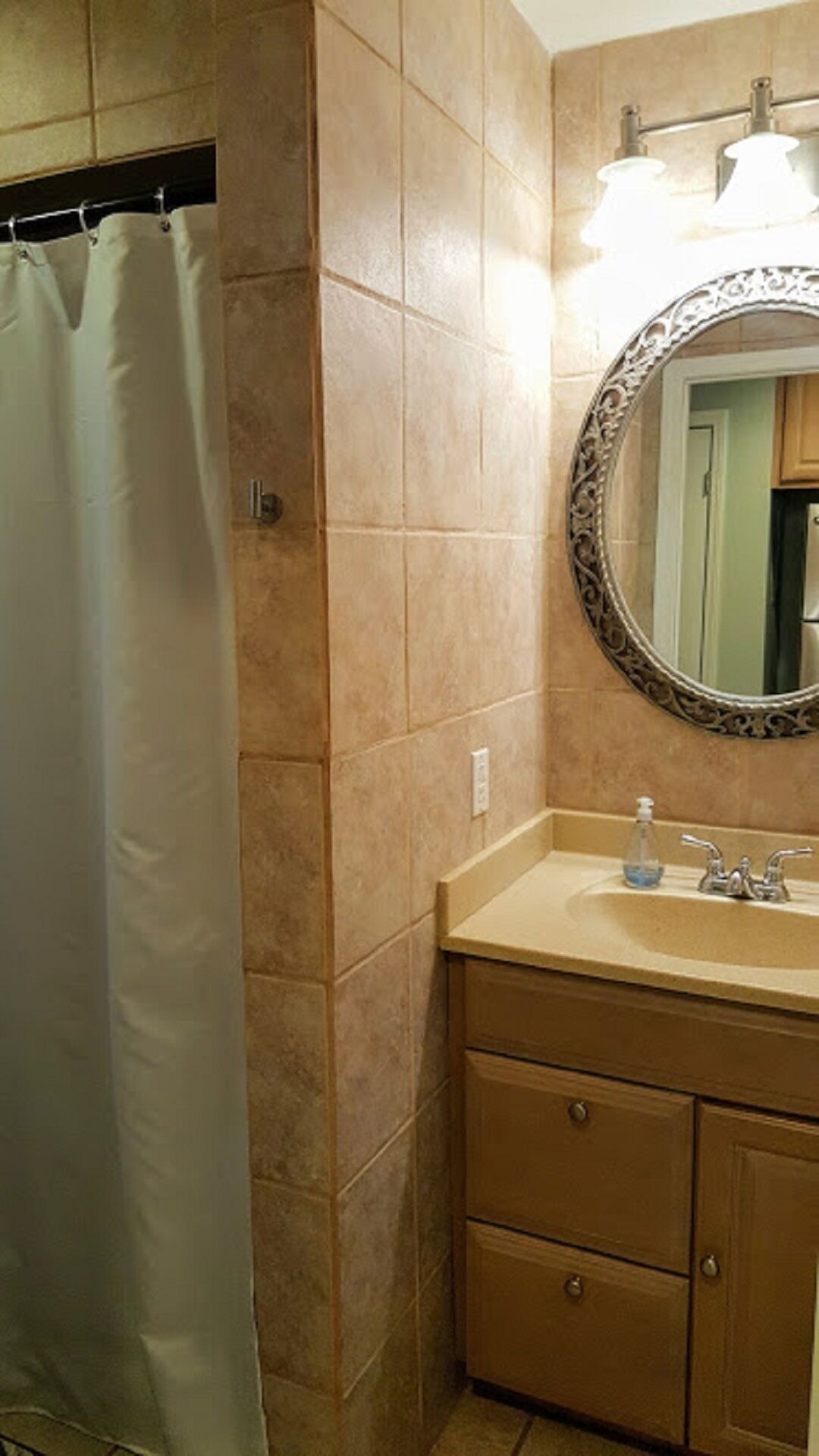 Waterfront Ground Floor 1 Bedroom Studio Beautifully Decorated 109