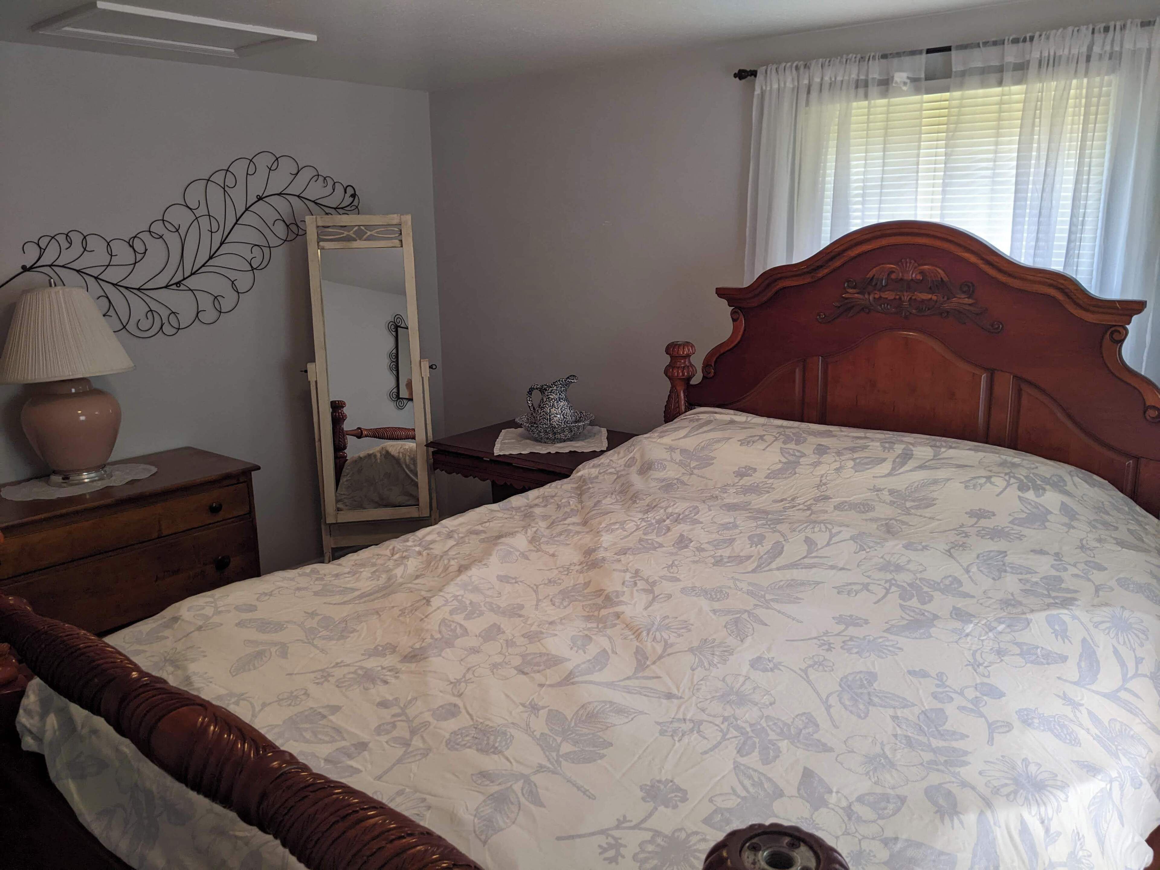3 Schlafzimmer, Bügeleisen/Bügelbrett, Bettwäsche