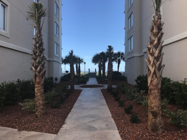 Property grounds - Crescent Shores North Tower…August and September Weeks Available (North Myrtle Beach)