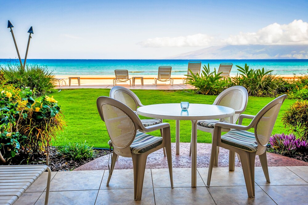 Private ground floor lanai only steps away from water! #103