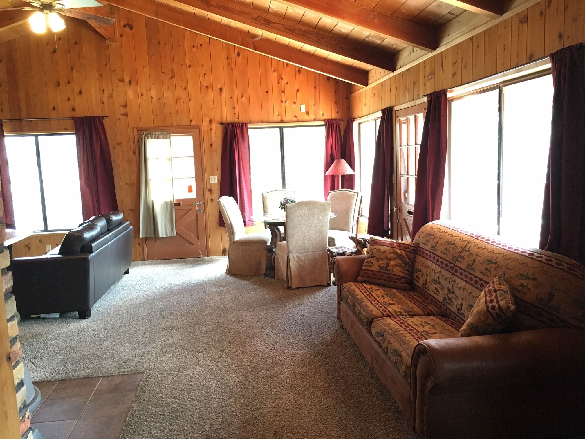 Pheasant Hill Cabin.  Cozy and dog friendly.