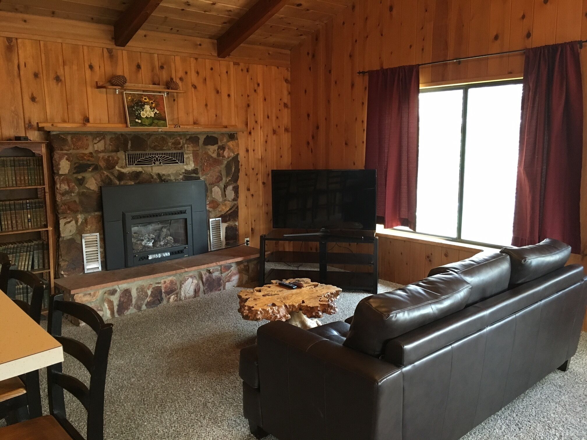 Pheasant Hill Cabin.  Cozy and dog friendly.