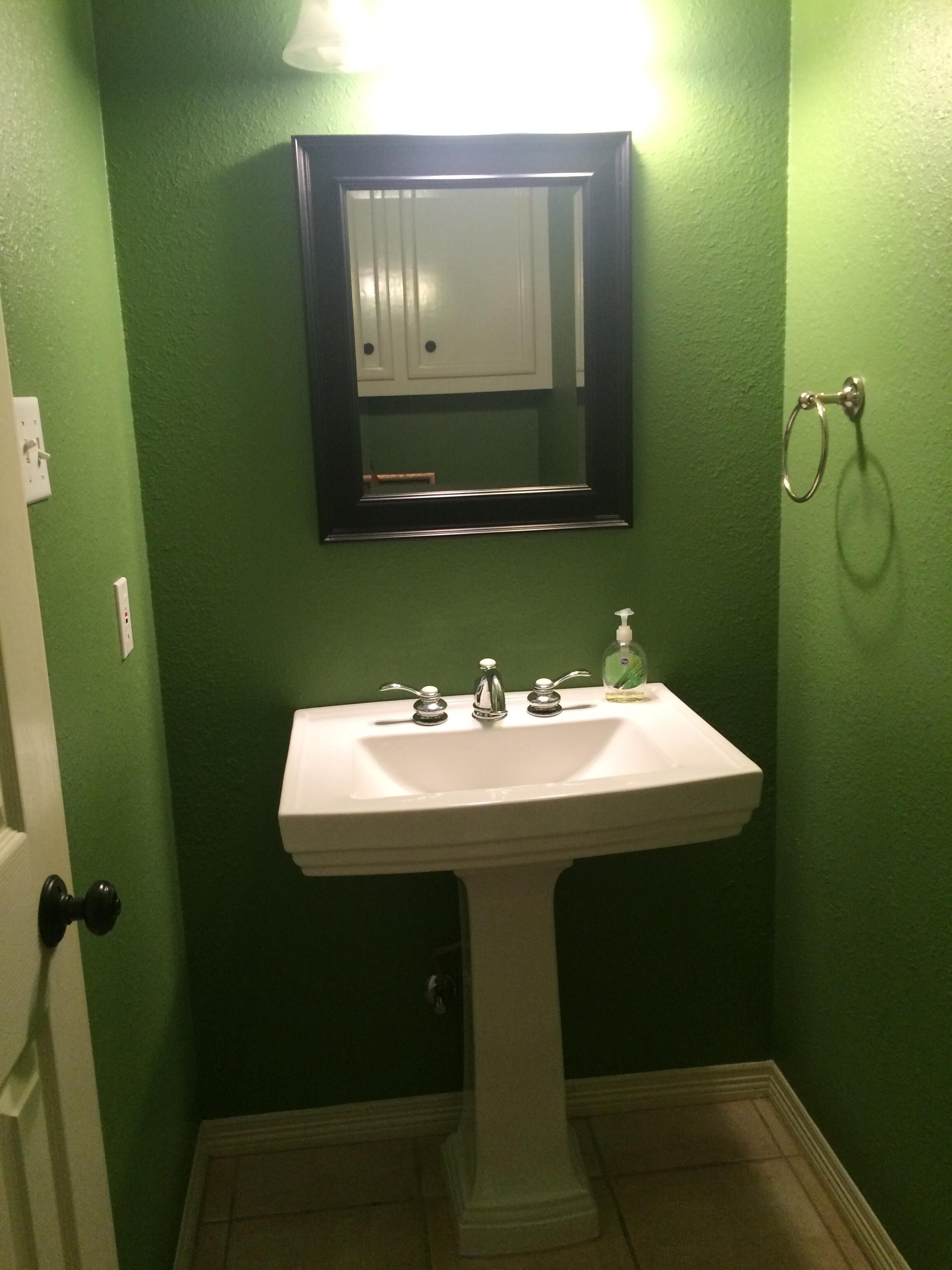 Spacious Rental with Pool 4 miles from A&M