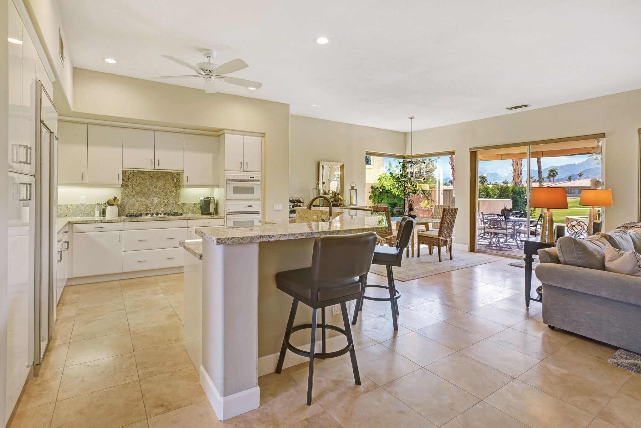 3B/3B, Golf/mountain views, BEACH ENTRY pool!!  spa, fire place/pit, bbq #226796