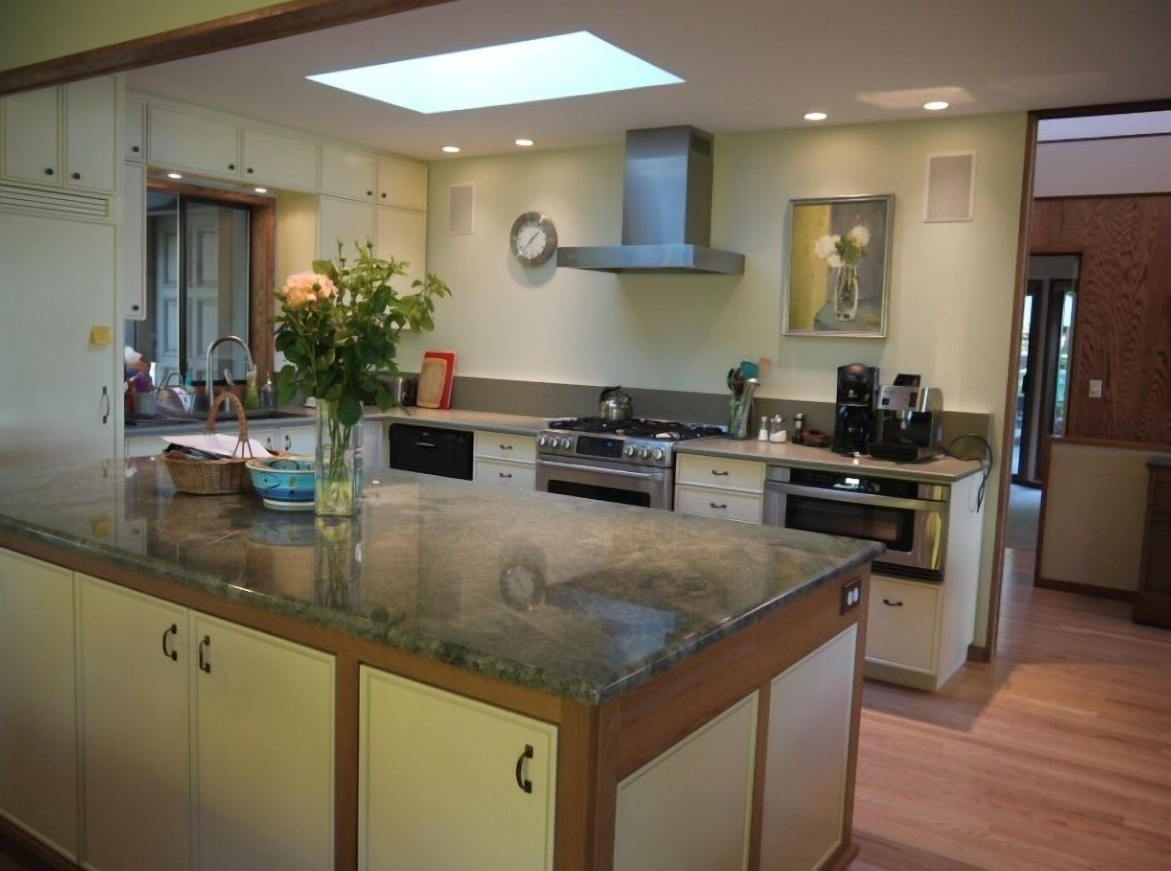 Beachfront, Luxury home with amazing panoramic view.