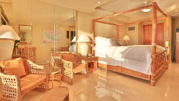 2 bedrooms, in-room safe, iron/ironing board, free WiFi