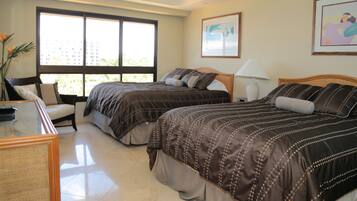2 bedrooms, in-room safe, iron/ironing board, free WiFi