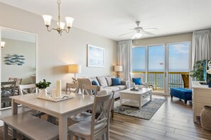 Smart TV, DVD player