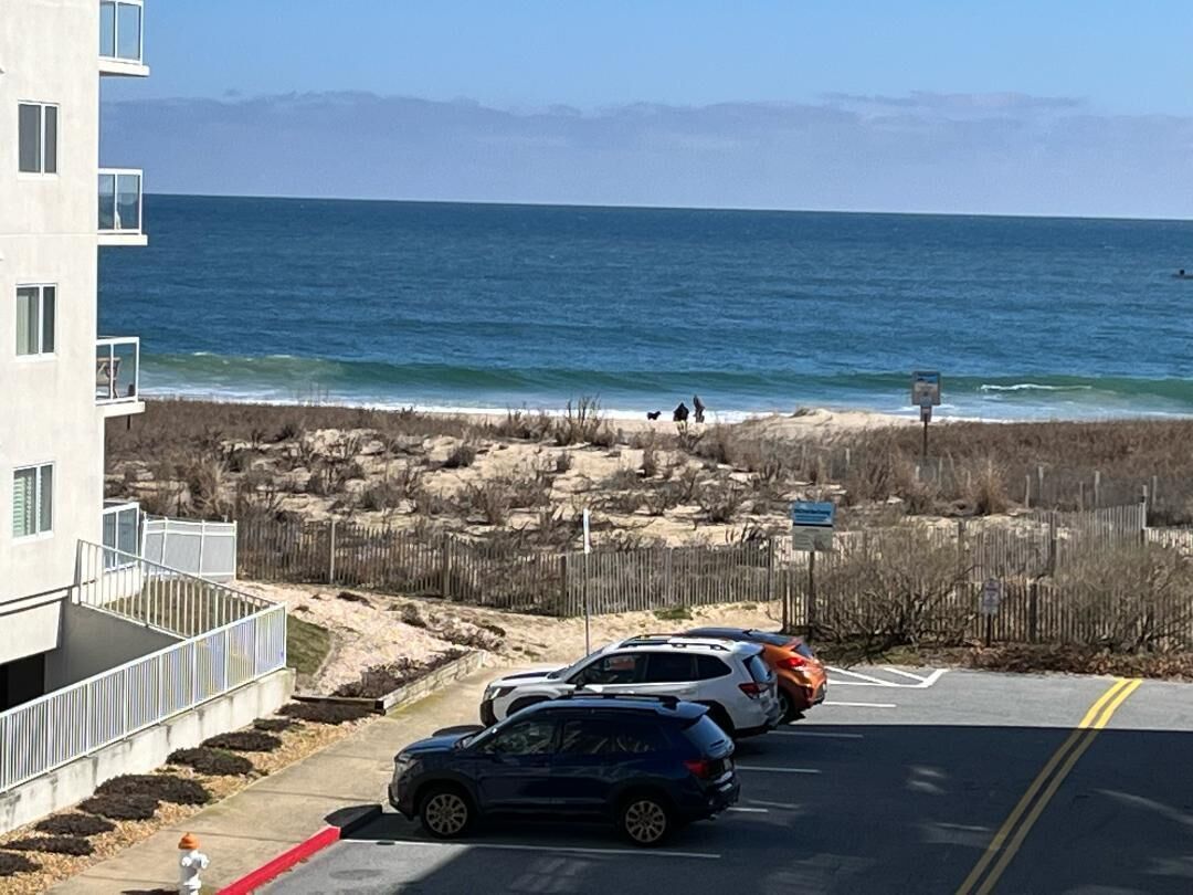 Spacious Mid-Town Condo with Bay and Ocean Views.....Steps to the Beach!  