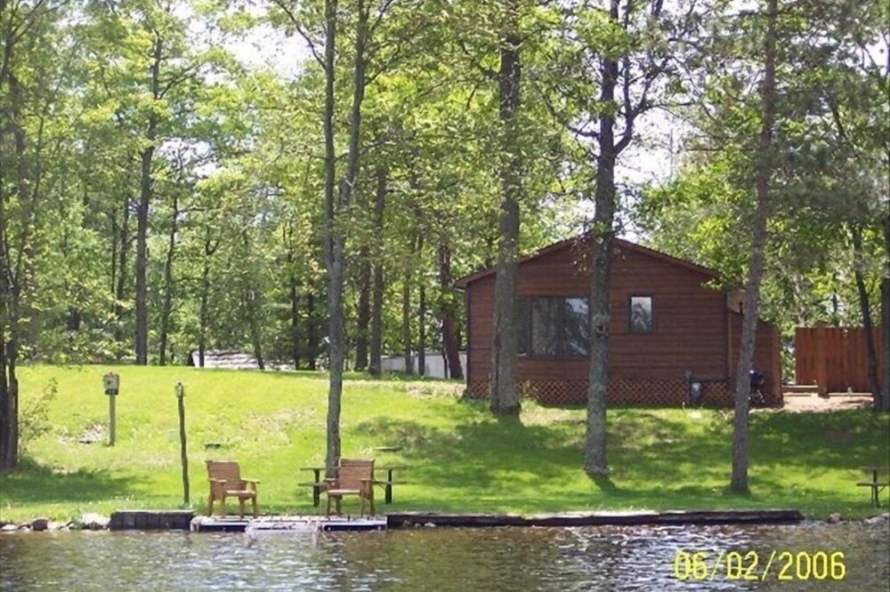 Breezy Bay Cottage - Lake Nokomis - Tomahawk, ~WI