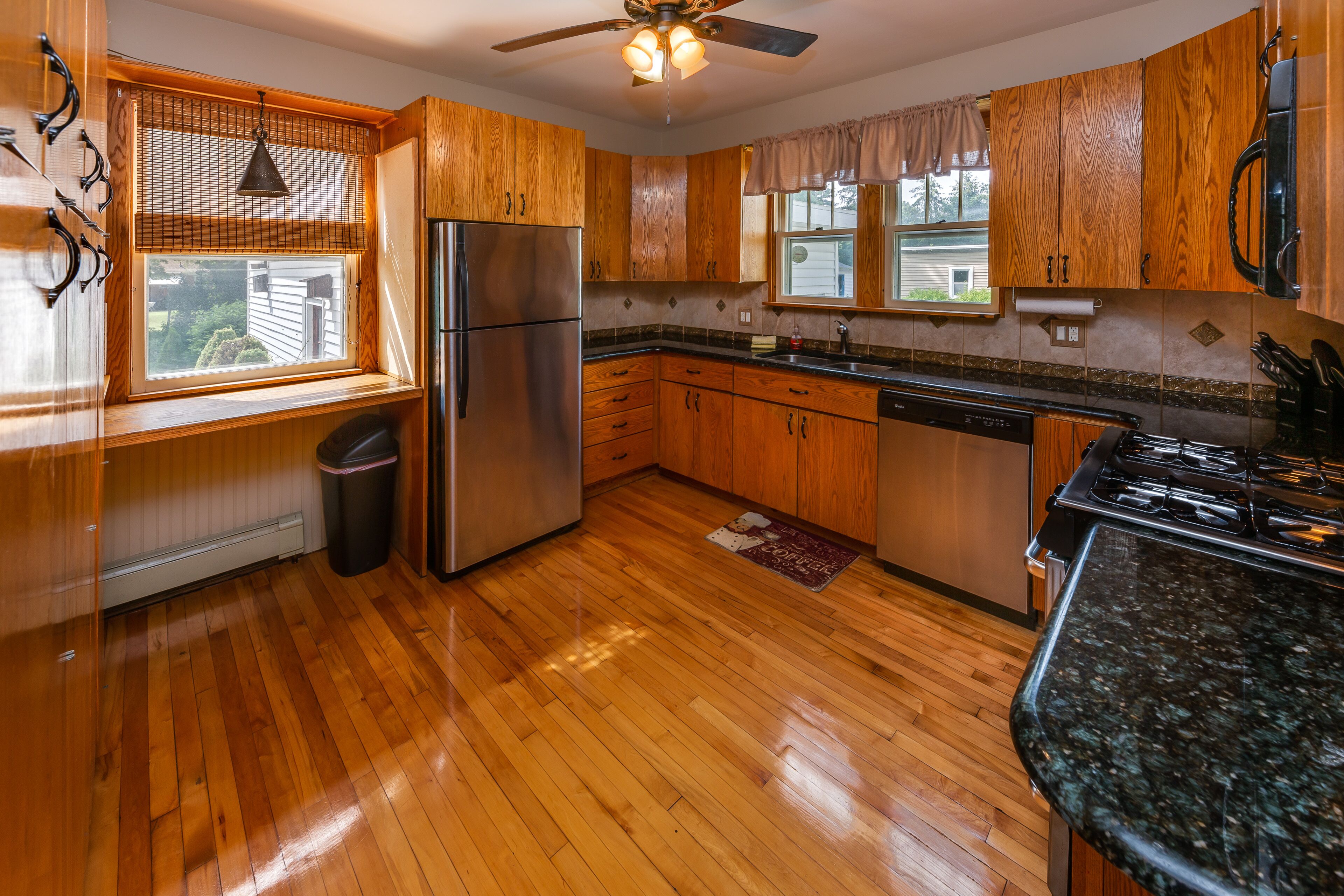 Located Right in Downtown Frankenmuth! WALK TO TOWN! Minutes to Birch Run!