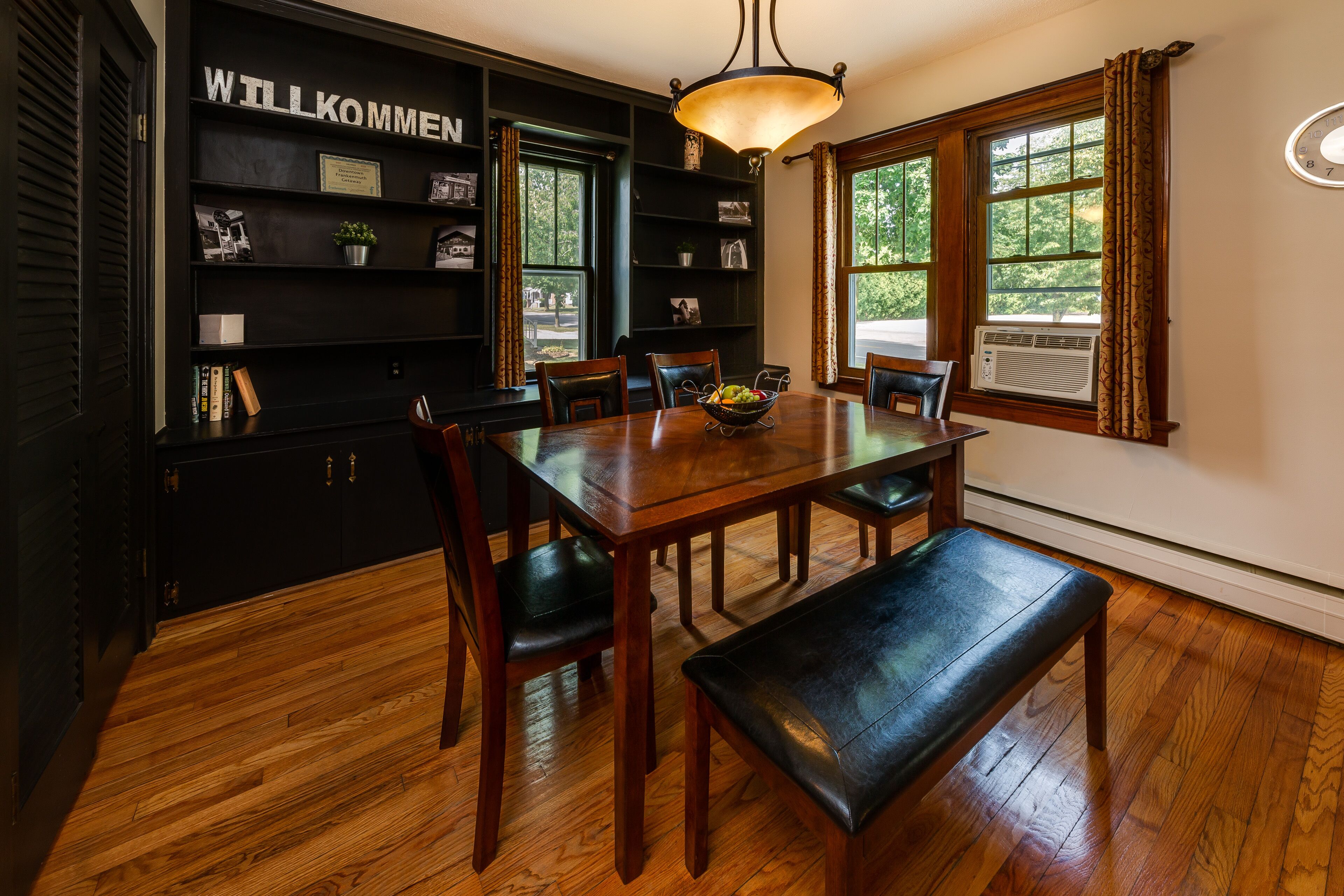 Located Right in Downtown Frankenmuth! WALK TO TOWN! Minutes to Birch Run!