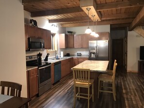 Interior - 4 Bedroom 1 Bathroom Chocorua Beach (Tamworth)