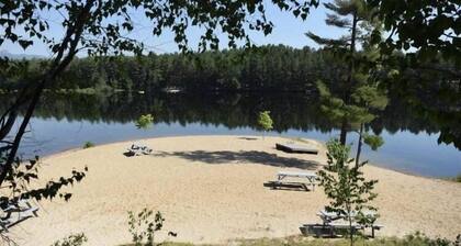 4 Bedroom 1 Bathroom Chocorua Beach