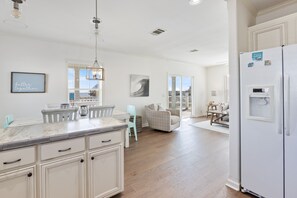 Interior - Beautiful Relaxing Home located on "Gulf of America" Beach (gulf shores)