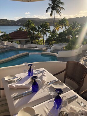 Outdoor dining - Charming Villa 442 "Les Palmiers" St. James's Club Beach Peninsular, Antigua  (Mamora Bay,)