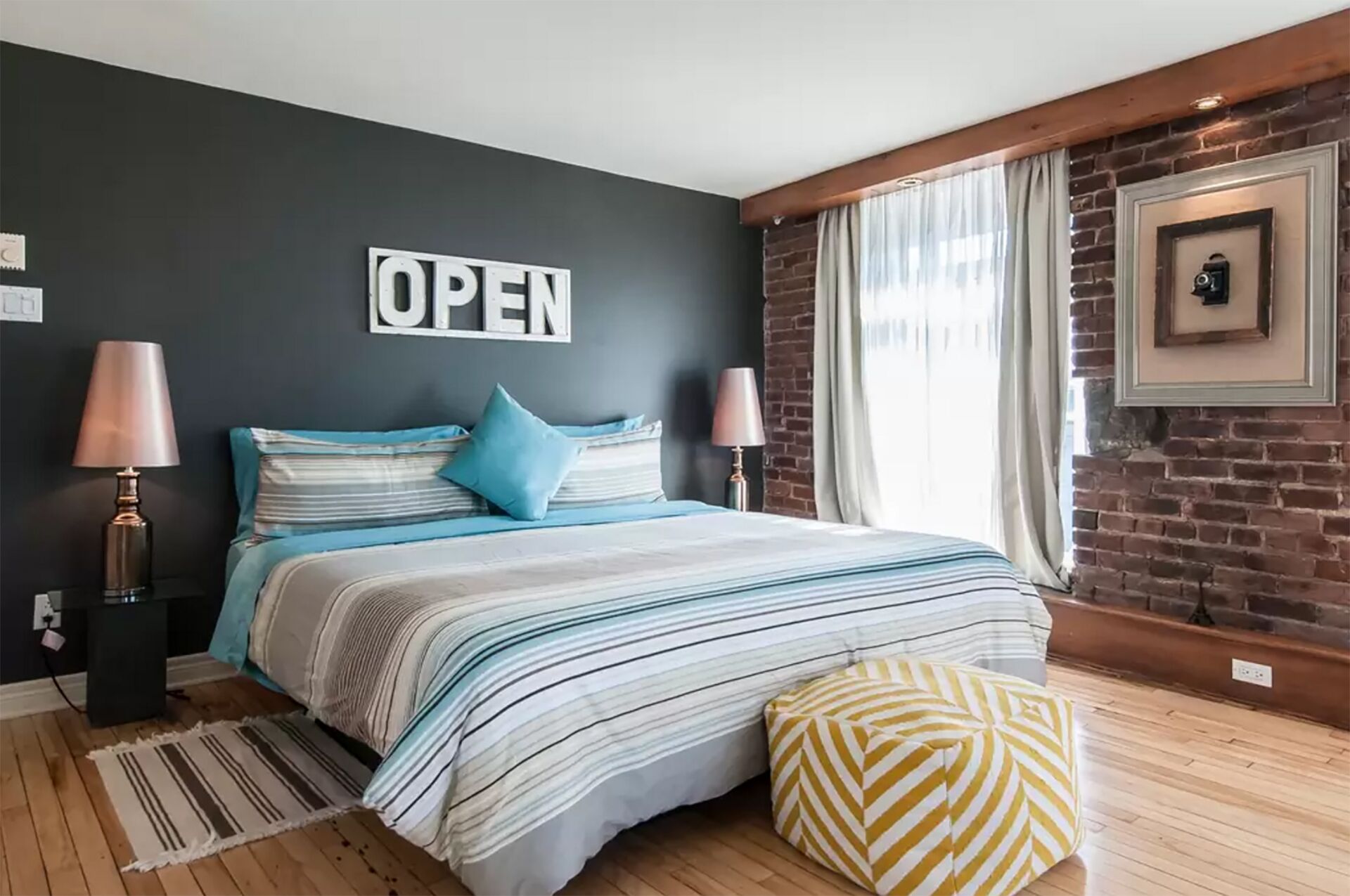 Sunlight Gem Heritage Bldg Best Views Heart Of Old Montreal