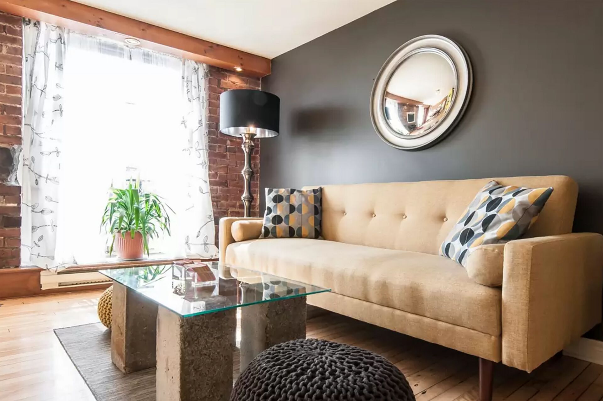 Sunlight Gem Heritage Bldg Best Views Heart Of Old Montreal