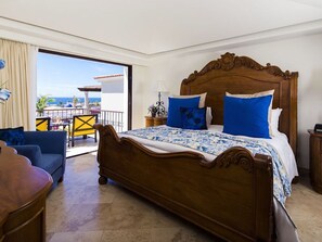 4 bedrooms, blackout drapes, iron/ironing board, free WiFi