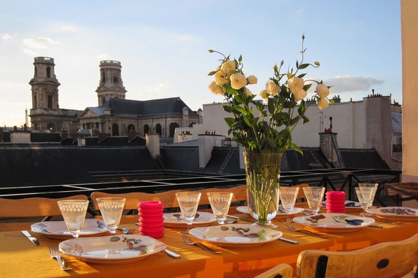 Terrace - dining table for up to 10 guests, view to St Sulpice and Eiffel Tower