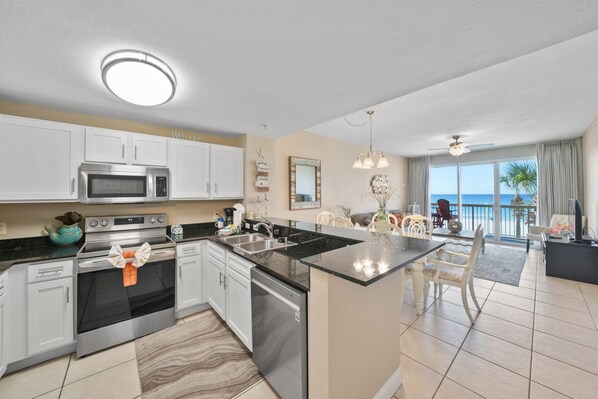Fridge, microwave, oven, stovetop - Calypso 208E | Beachfront Getaway (Panama City Beach)
