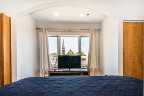 2 室のベッドルーム、アイロン / アイロン台、WiFi (無料)、ベッドシーツ