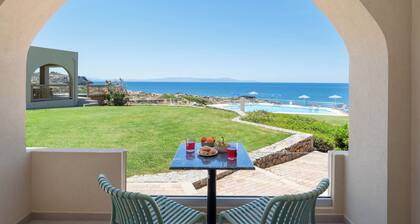 Seafront luxury apartment with amazing sunset view 1