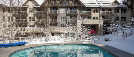 Piscine extérieure, piscine chauffée