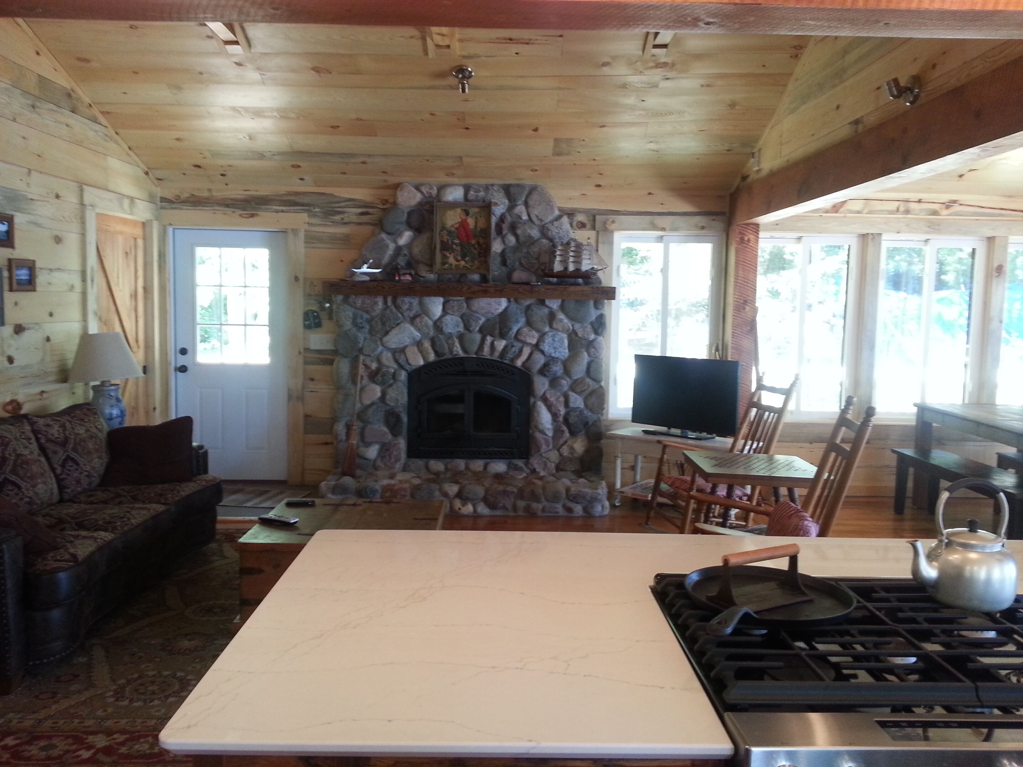 Lac Courte Oreilles*** Newly remodeled Waterfront Cottage Feet From The Lake