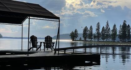 Playa privada en una bahía aislada, Cómodo Casa