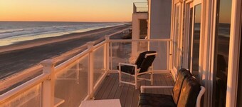 Breathtaking Beach Front Home Minutes From Historic St Augustine & Restaurants