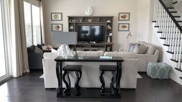 Smart TV, DVD player