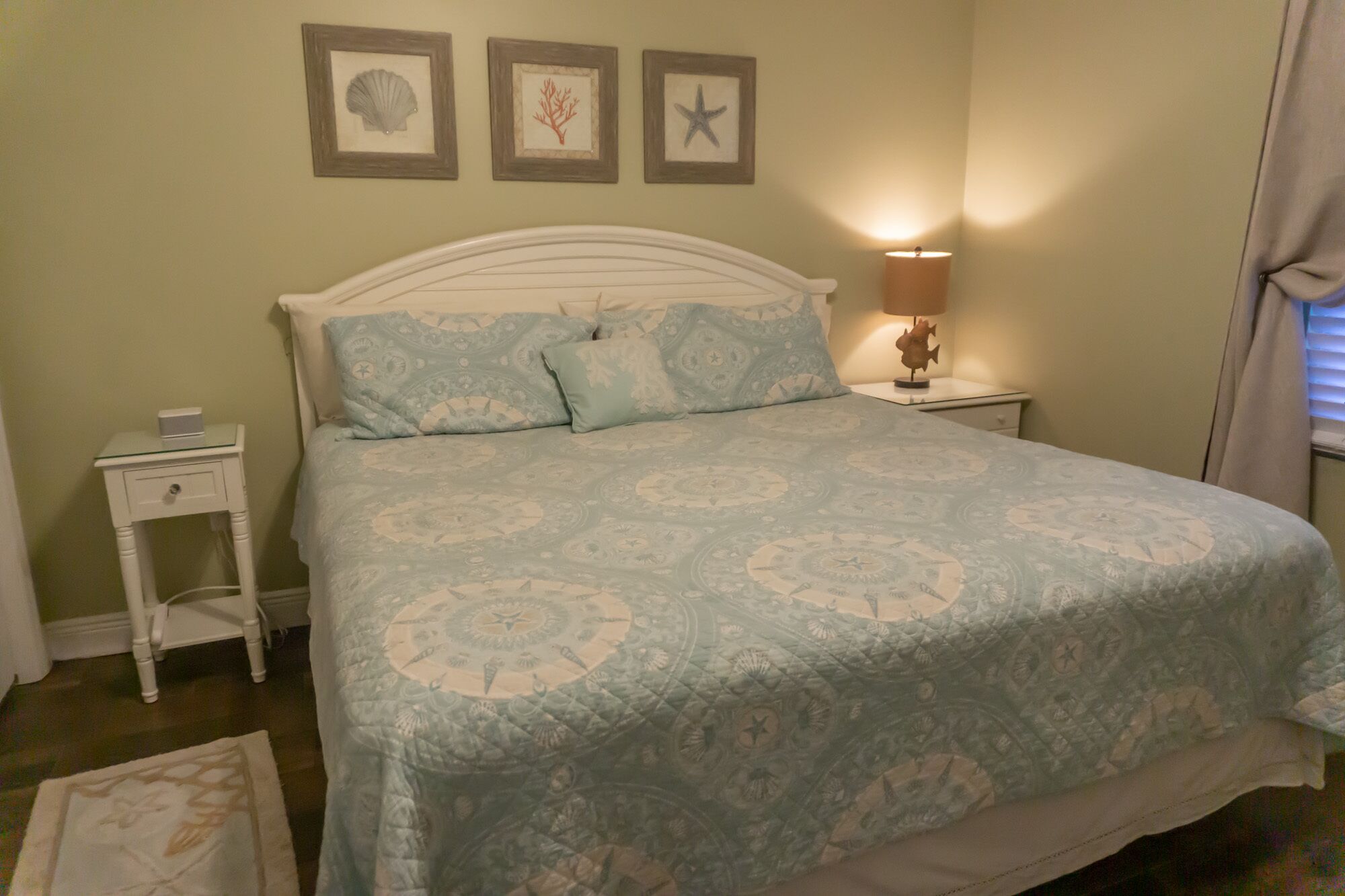 1 chambre, fer et planche à repasser, Wi-Fi gratuit, draps fournis