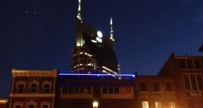 Scenic näkymä järvelle vielä lähellä Ihana Viehätys Nashville