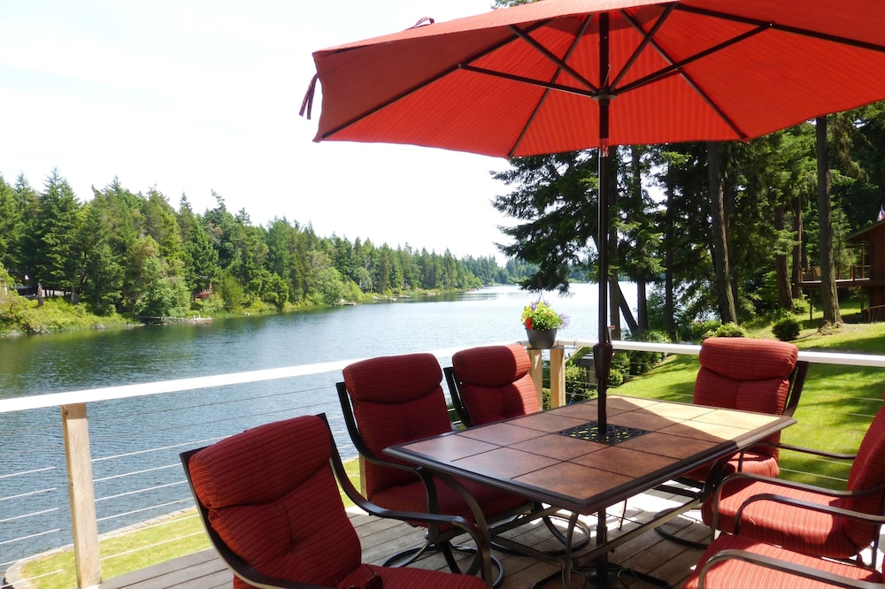Lakefront Getaway; Weekly Discounts Available