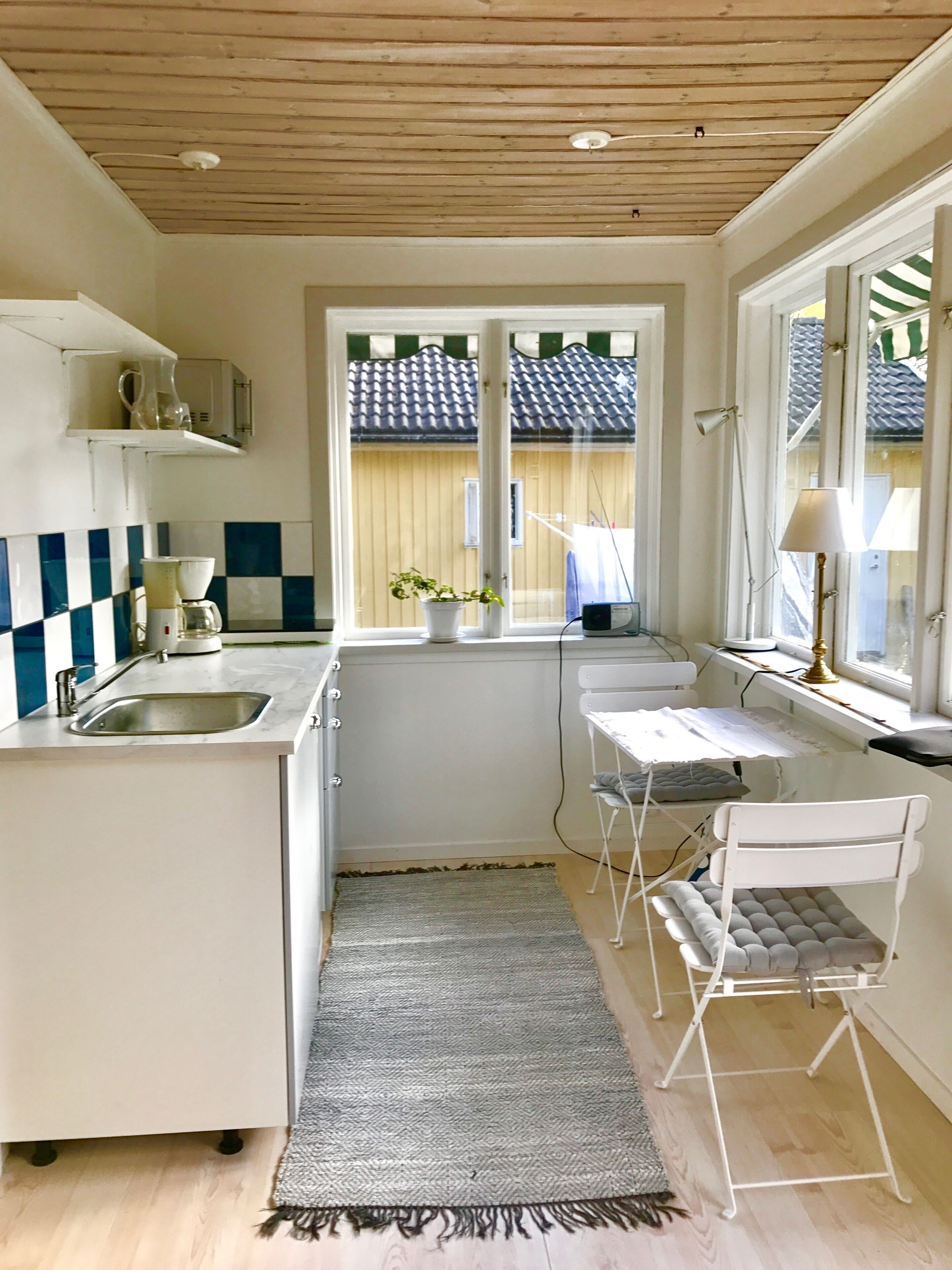 Swedish cottage - Island style 