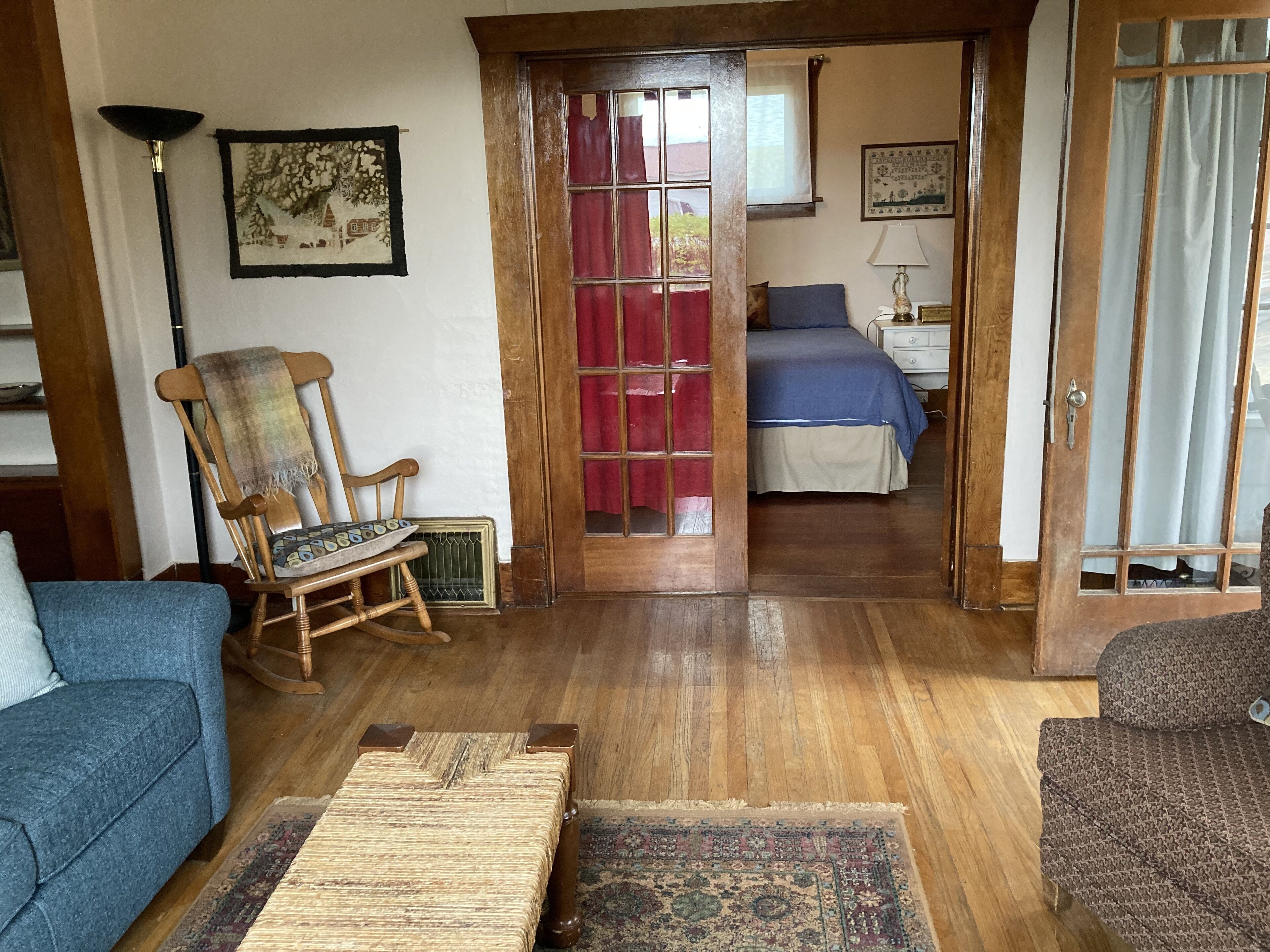 Charming 30's Bungalow Within Walking Distance Of Town