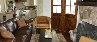 Villa della Luna, an authentic Tuscan Villa in Montaluce, license #3857