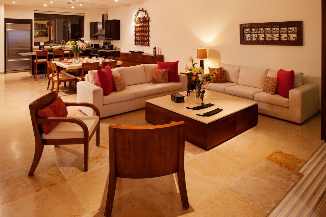 Beach Front Condo w/ Balcony! Amazing Views, White Sand & Pools!