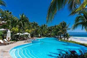 Pool - Beach Front Condo w/ Balcony! Amazing Views, White Sand & Pools! (Punta Mita)