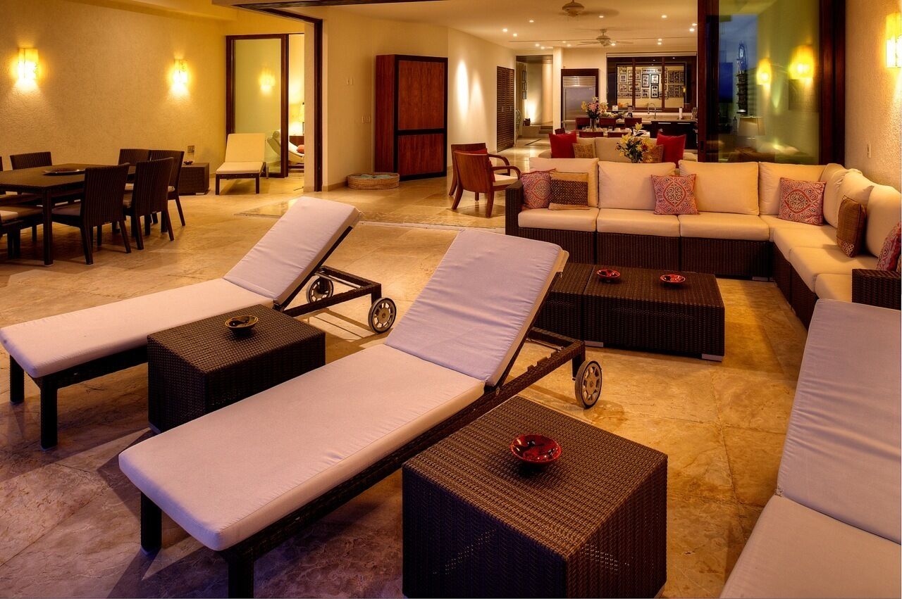 Beach Front Condo w/ Balcony! Amazing Views, White Sand & Pools!