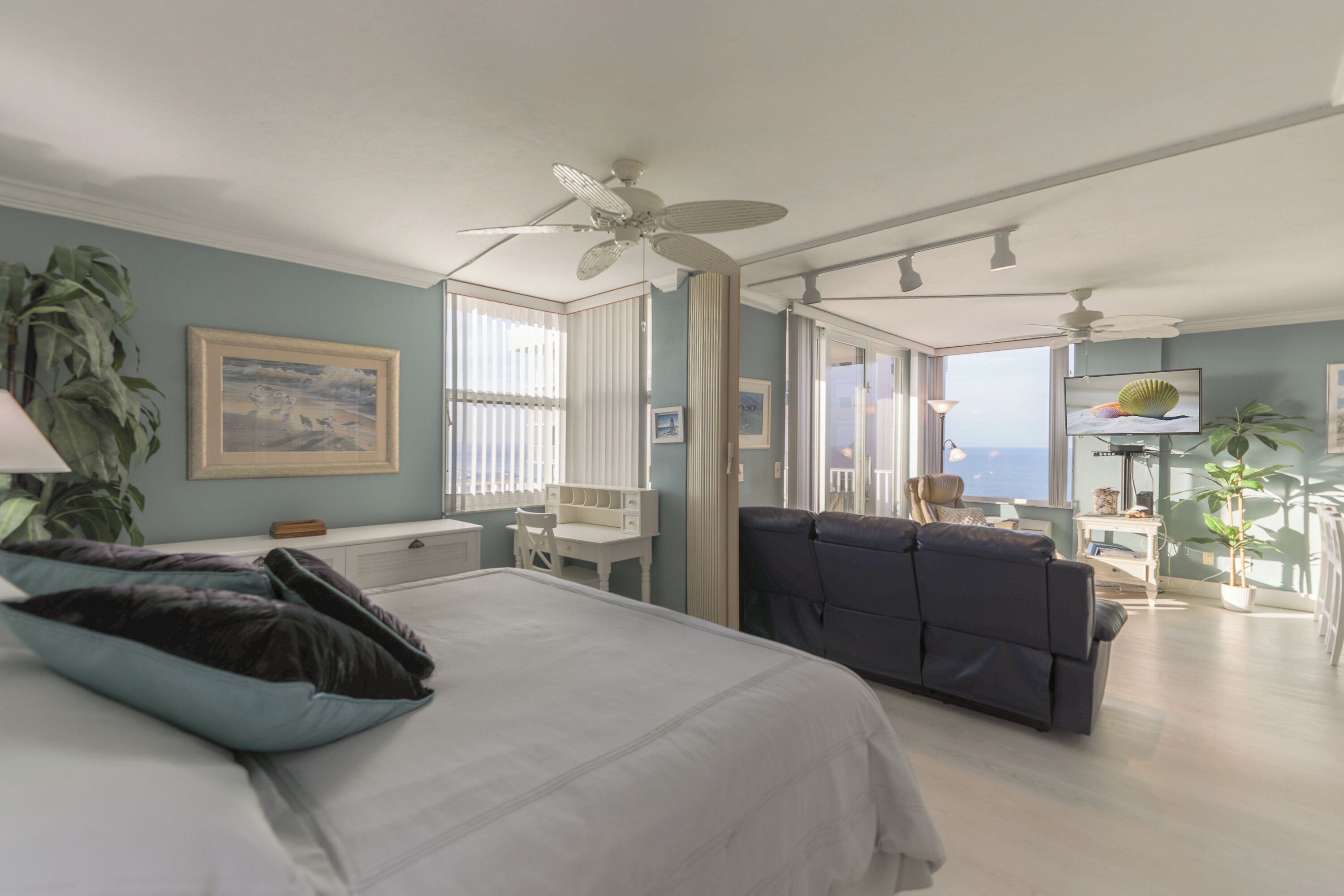 1 chambre, bureau, fer et planche à repasser, Wi-Fi gratuit