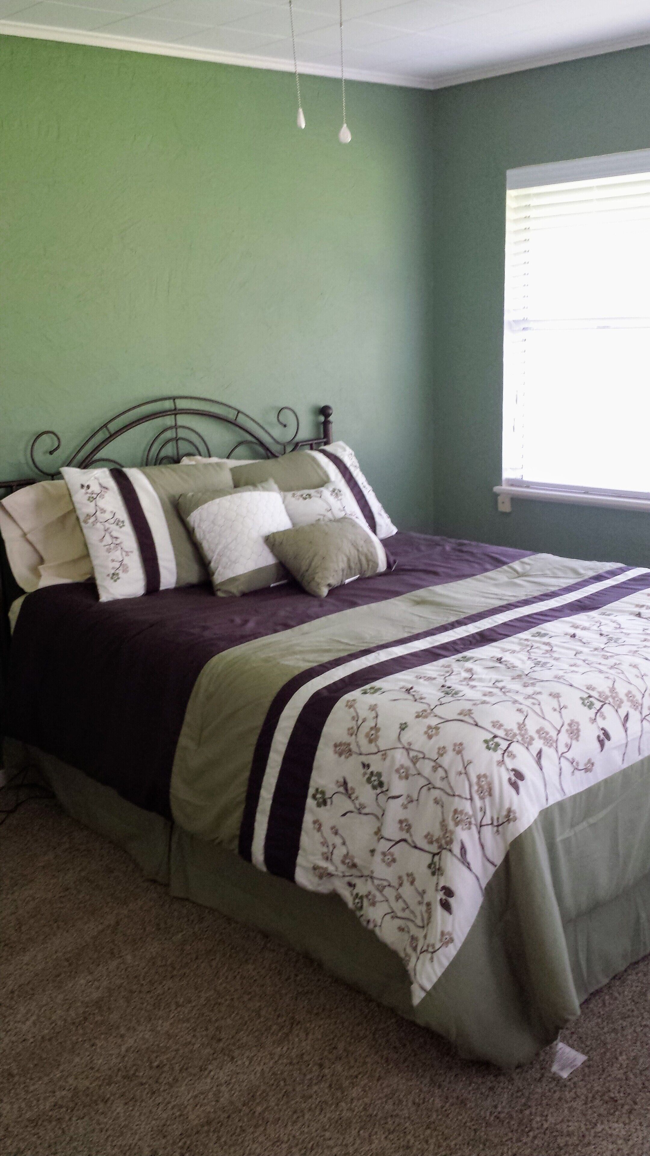 Quaint & Quiet Property Close to Many Outdoor Attractions