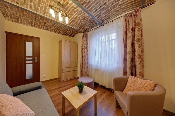 تلفزيون، ألعاب فيديو، مشغل دي في دي