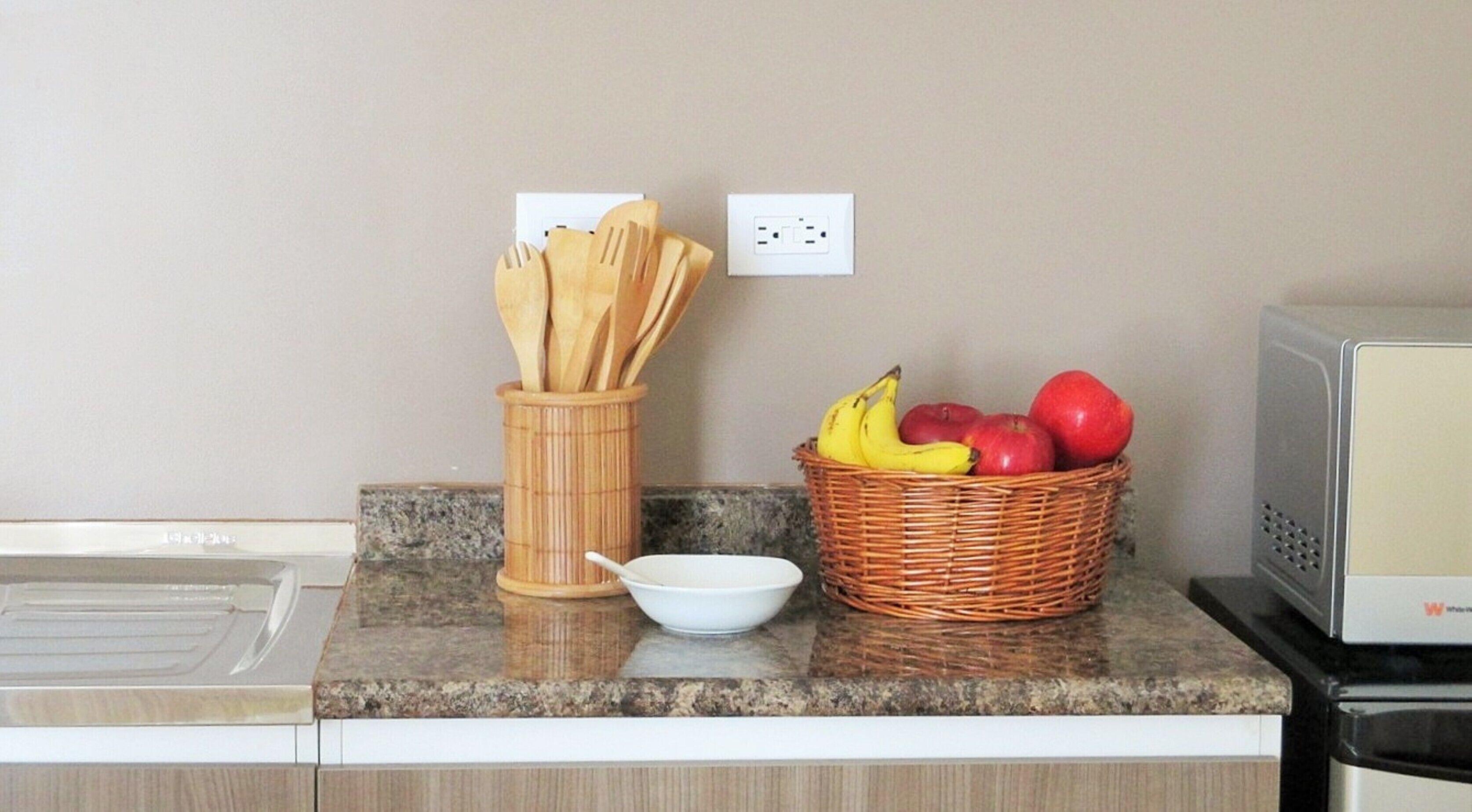 4 CedarCats Short Stay Apartments