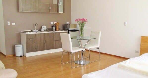 1 soverom, wi-fi (inkludert) og sengetøy