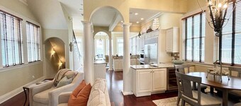 Three Friends Cottage - Fabulous Beach Home! w/ elevator