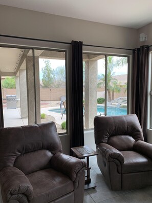 Interior - Newly updated 5 Bedroom home with private heated pool in Mesa (Mesa)