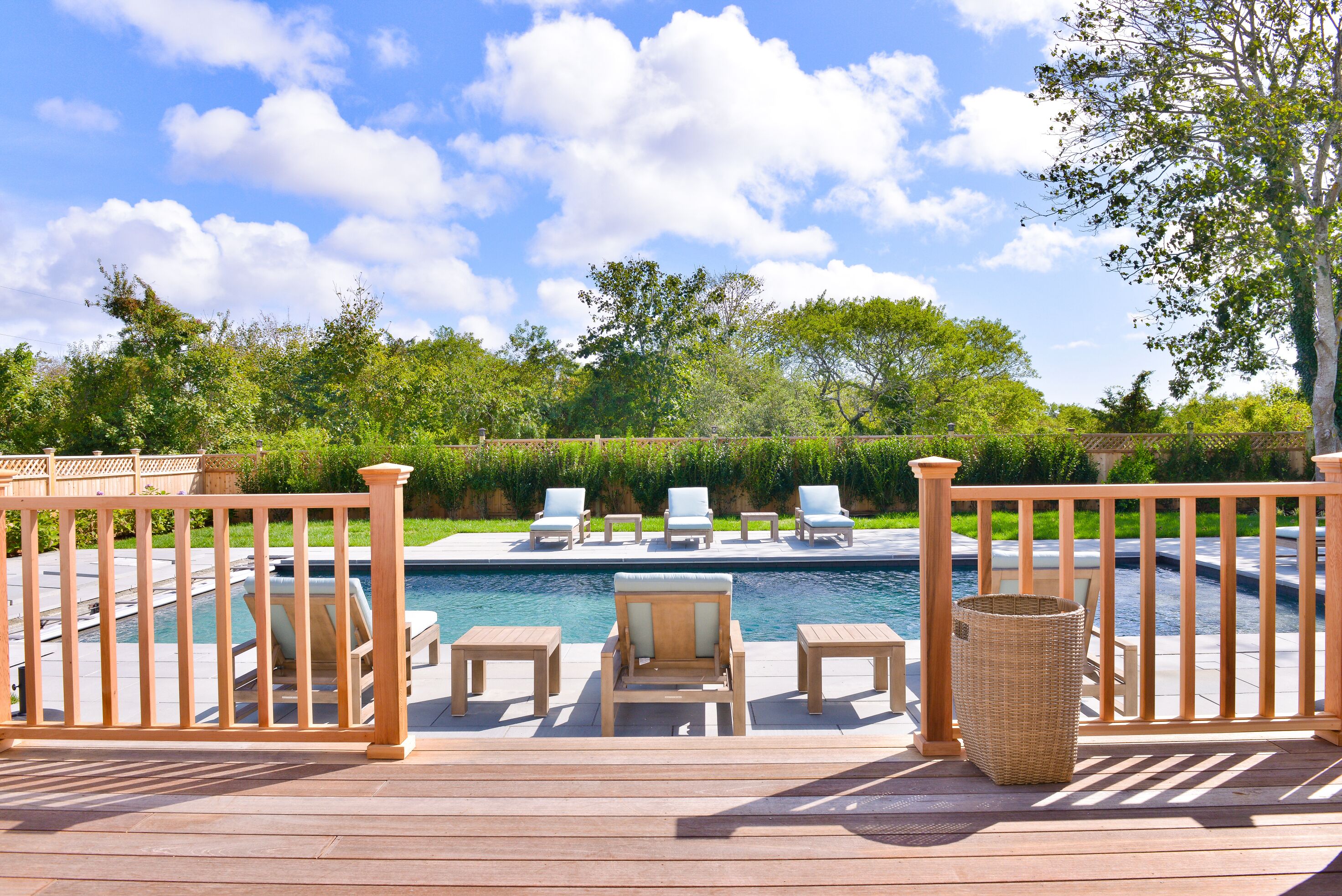 Stunning fully renovated 11/9 family compound with pool, walk to town
