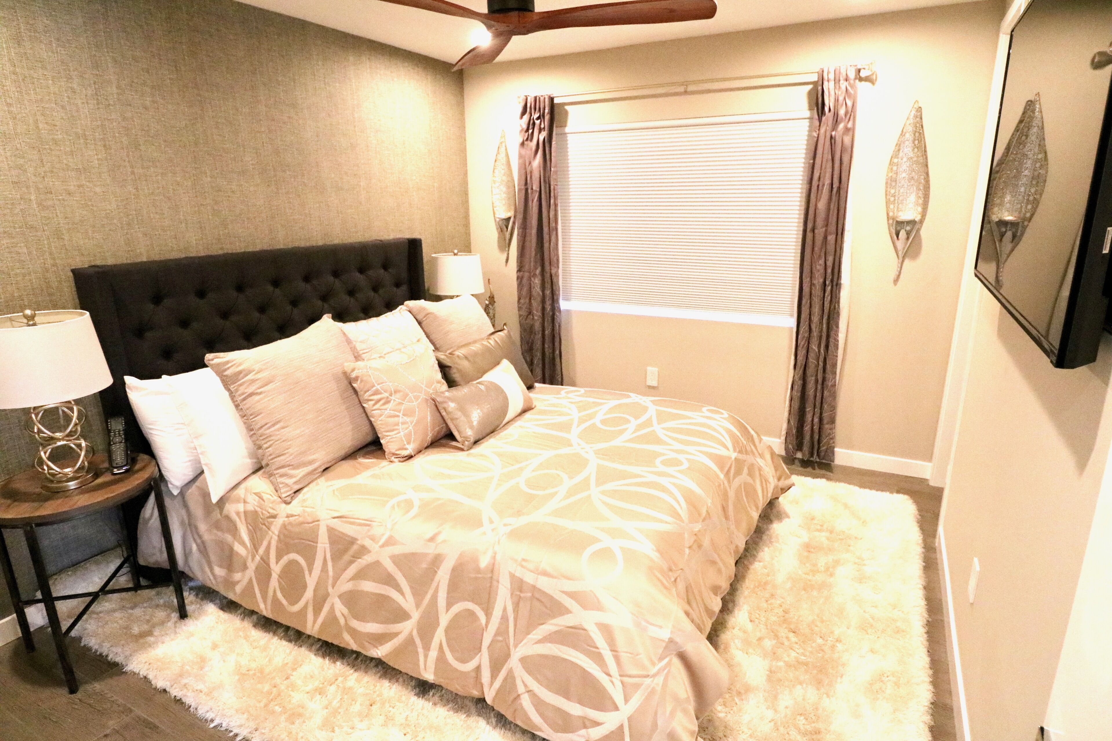 5 Star Ultra Luxury Resort Home W/Water Resort Back Yard  (next to Disneyland)